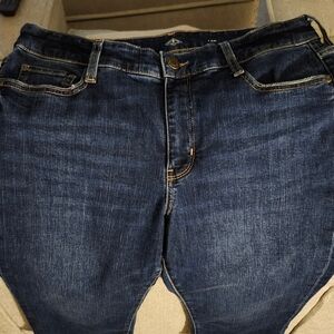 St. John's Bay Dark Blue Capri